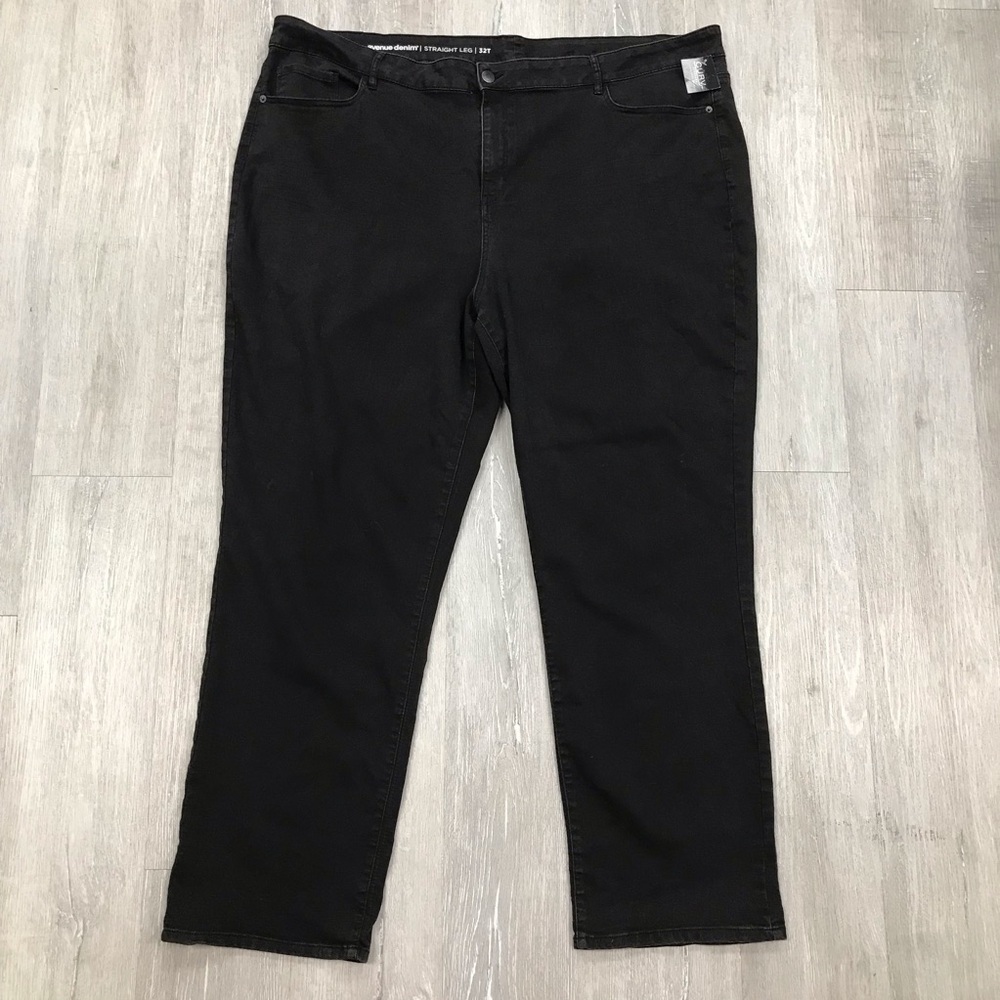 Avenue Black Classic Straight-Leg Jeans - size 32 Tall